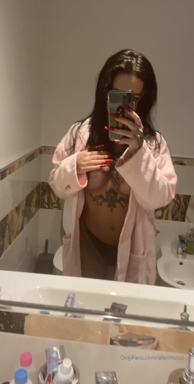 Alexmucci exclusive leaked nude post on ReelHub