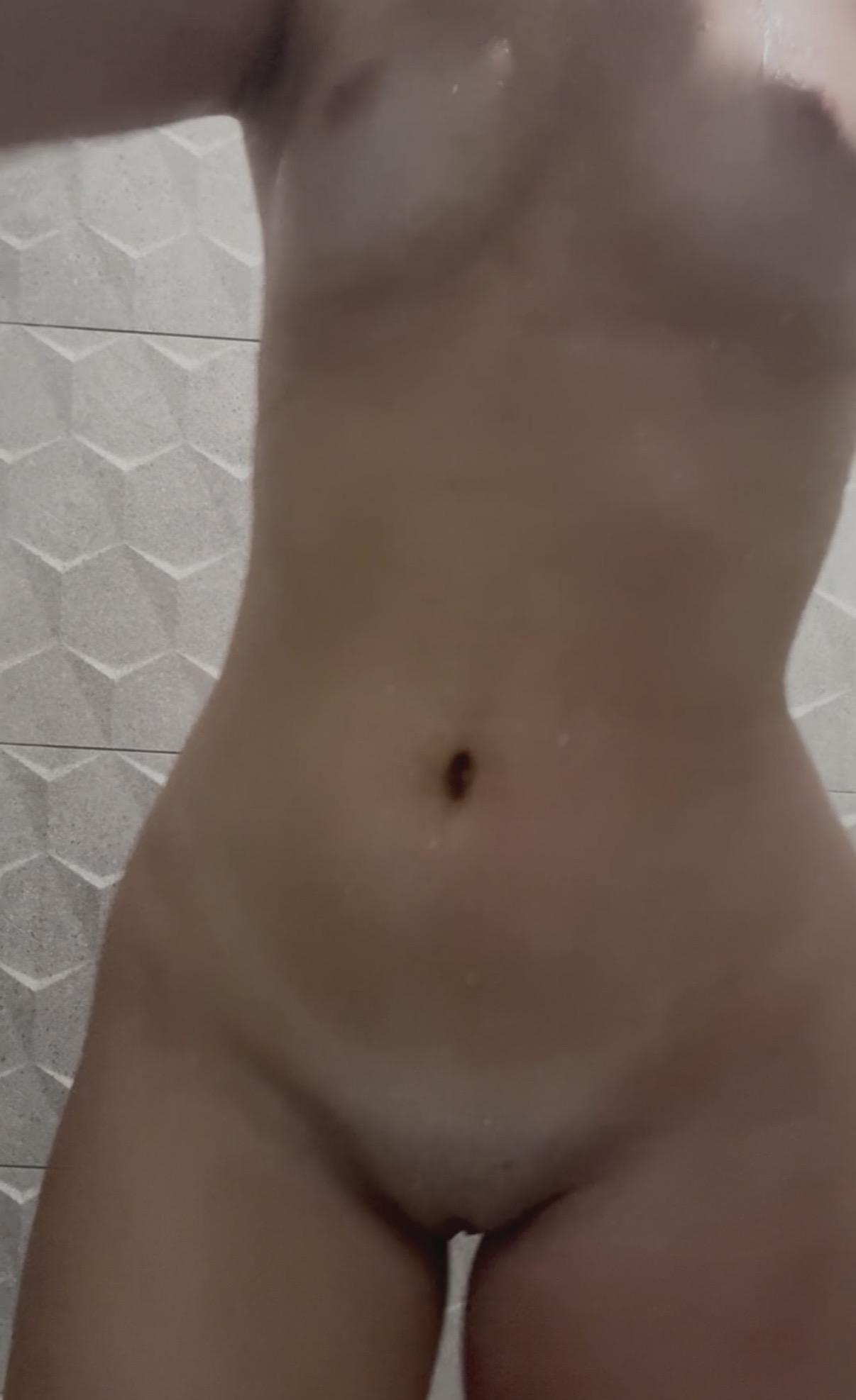 Alice rosenblum exclusive leaked nude post on ReelHub