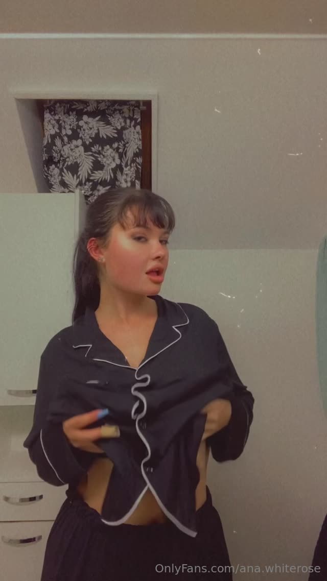 Anawhiterose exclusive leaked nude post on ReelHub