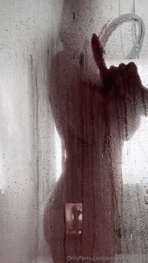 Annewnscheannewuensche exclusive leaked nude post on ReelHub