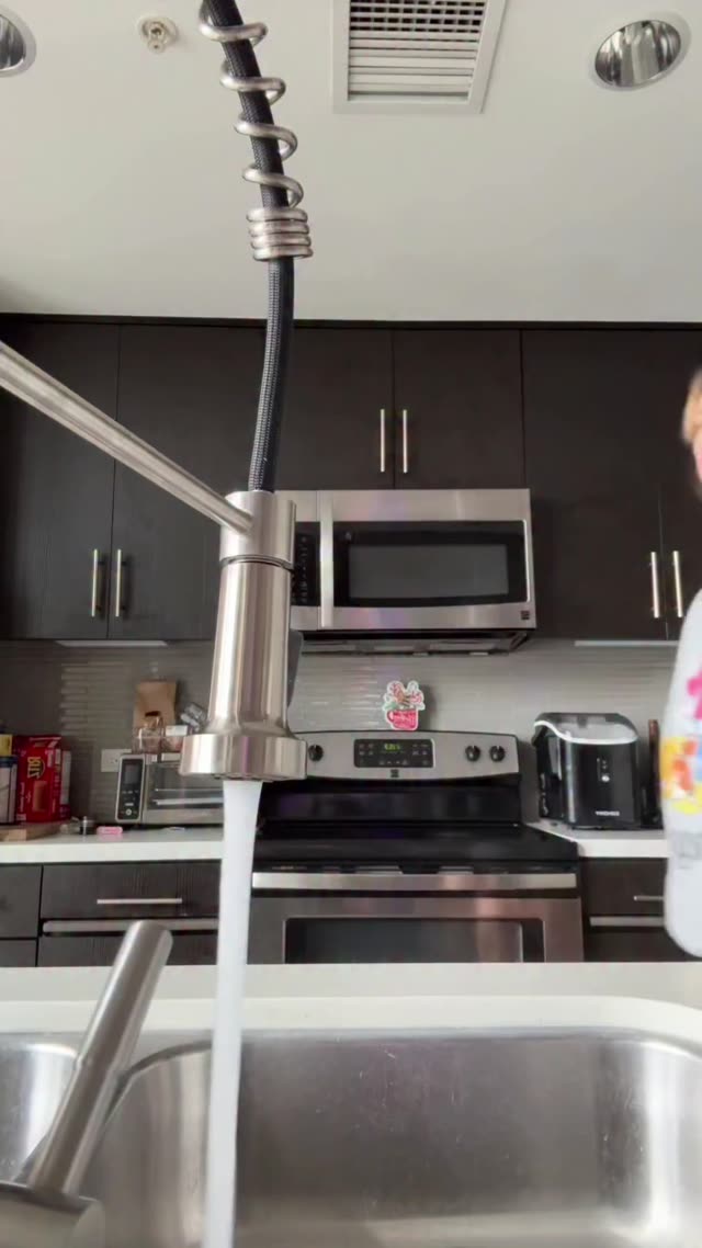 Applesaucyy exclusive leaked nude post on ReelHub
