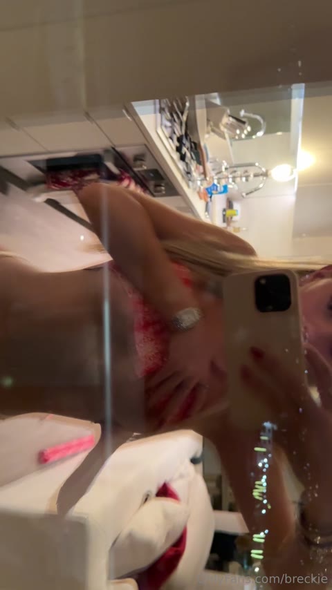Breckiehil exclusive leaked nude post on ReelHub