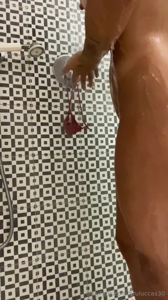 Bruluccas leaked nude content