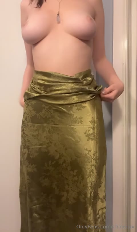 Chloeoo exclusive leaked nude post on ReelHub