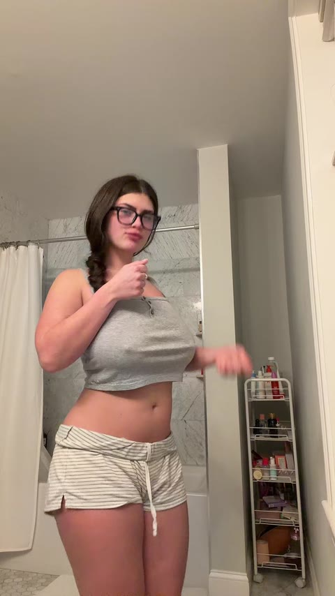 Colleen 333 leaked nude content