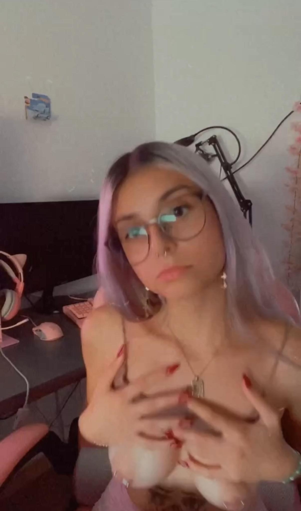 Crisnubitoo leaked nude content