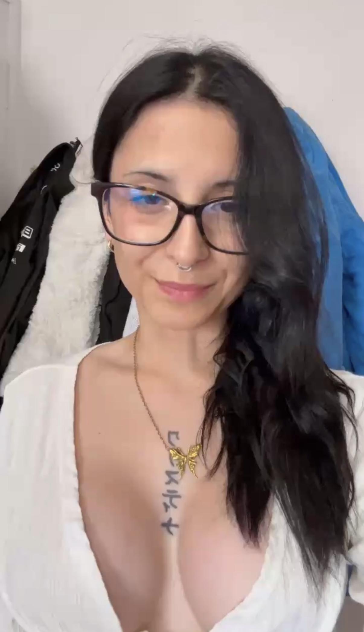 Crisnubitoo exclusive leaked nude post on ReelHub