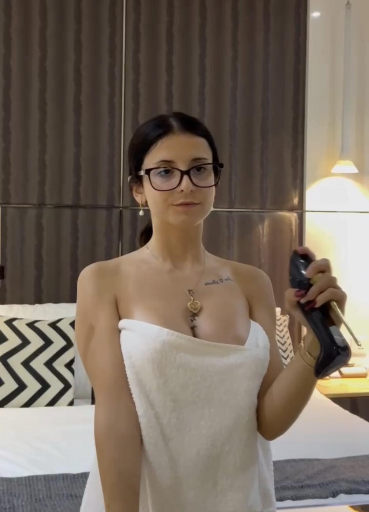 Crisnubitoo exclusive leaked nude post on ReelHub