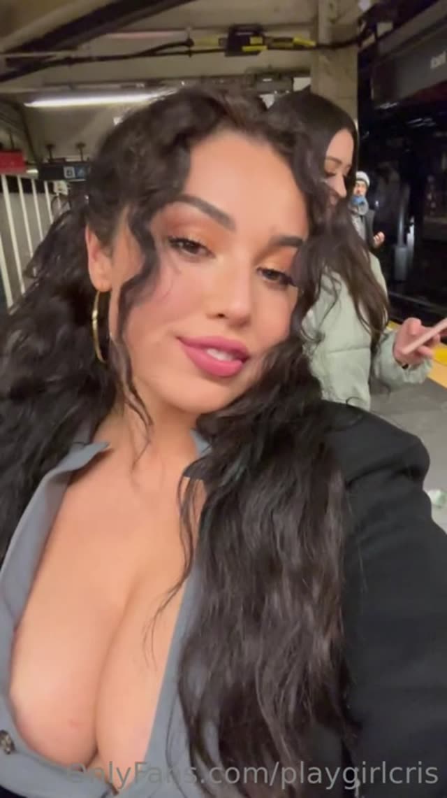 Cristiana lovee exclusive leaked nude post on ReelHub