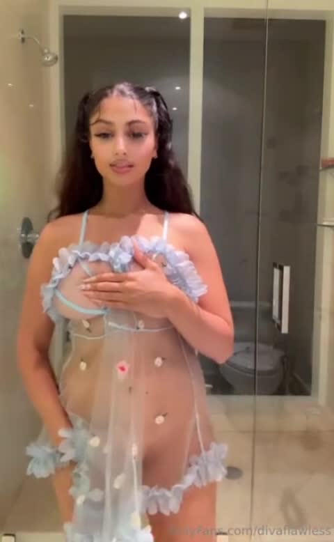 Divaflawless exclusive leaked nude post on ReelHub