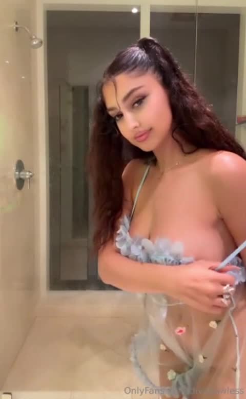 Divaflawless exclusive leaked nude post on ReelHub