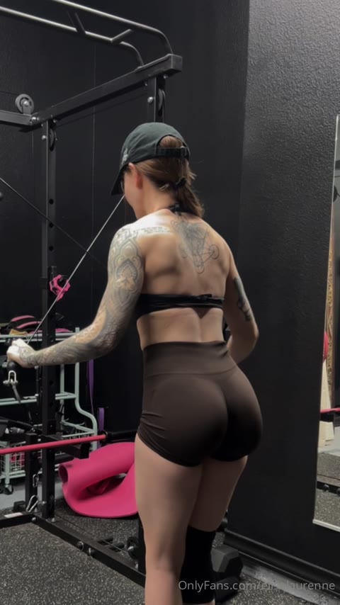 Eliselaurenneellie leaked nudes