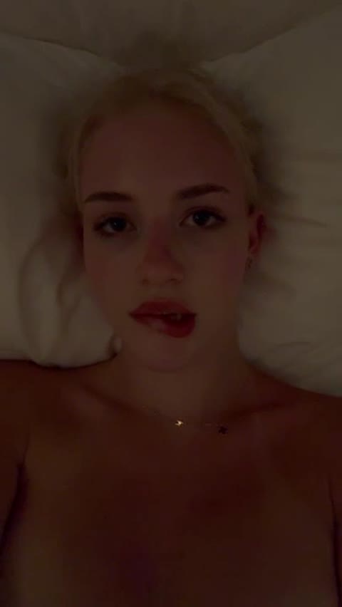 Fabienne0805 leaked nudes