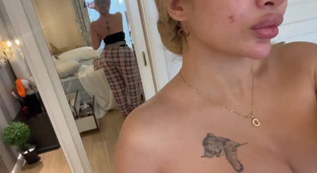 Hellodespina1 exclusive leaked nude post on ReelHub