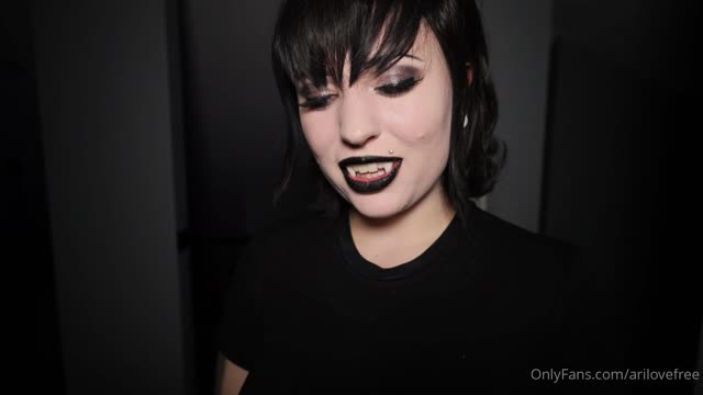 Itsgracecharis exclusive leaked nude post on ReelHub