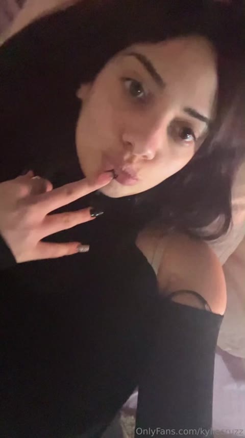Kyliecruuzz exclusive leaked nude post on ReelHub