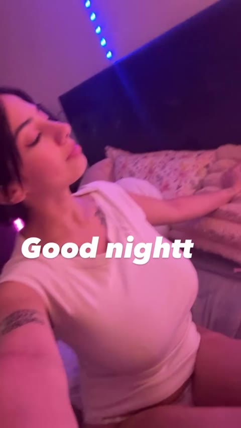 Kyliecruuzz leaked nude content