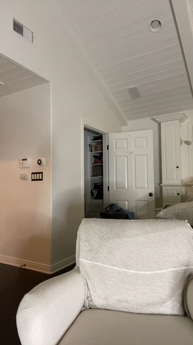 Lindseypelas exclusive leaked nude post on ReelHub