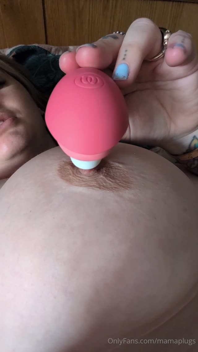 Mamaplugsx exclusive leaked nude post on ReelHub