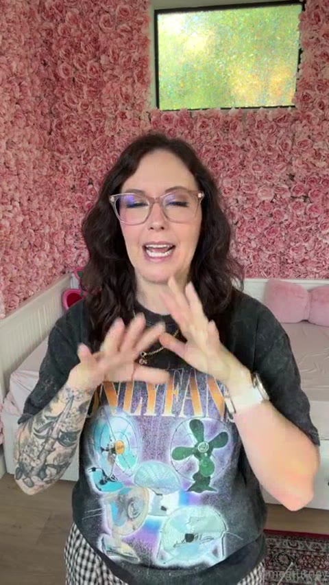 Megturney exclusive leaked nude post on ReelHub