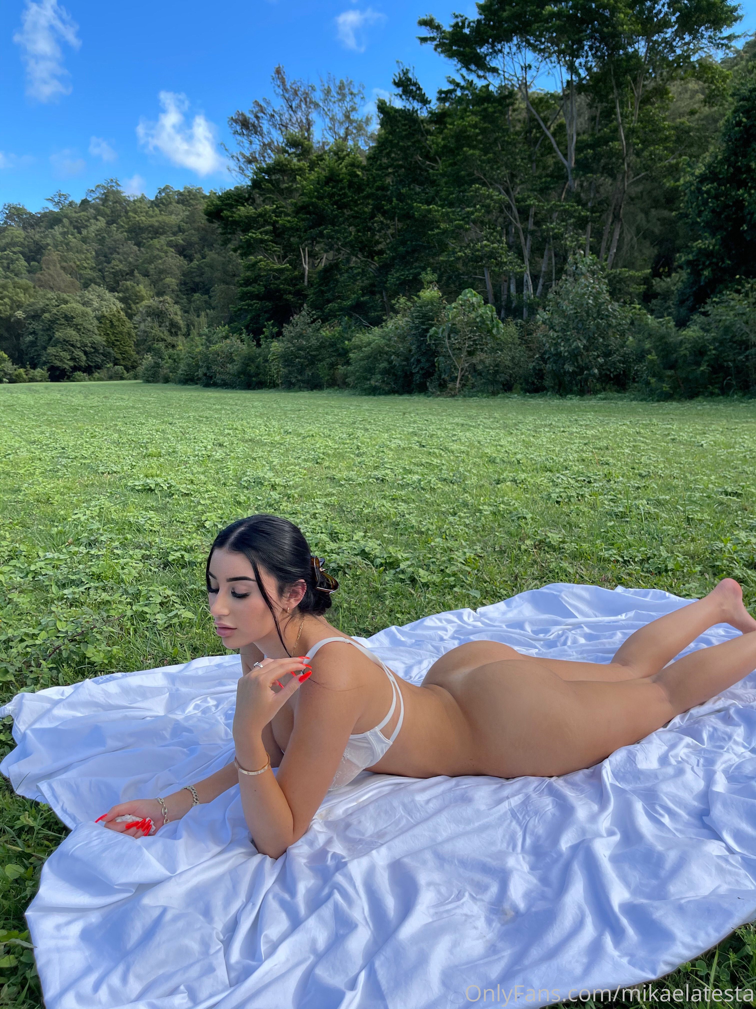Mikaelatesta exclusive leaked nude post on ReelHub