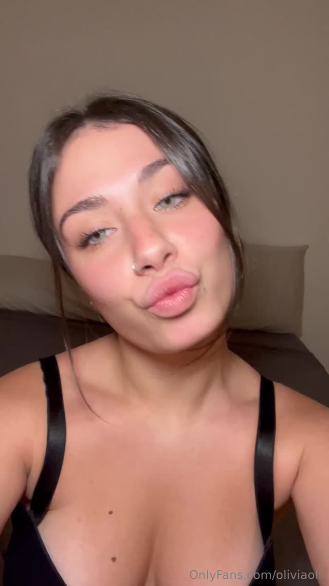 Oliviaaoli exclusive leaked nude post on ReelHub