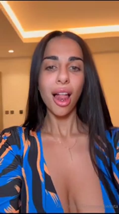 Sarasfamurri exclusive leaked nude post on ReelHub