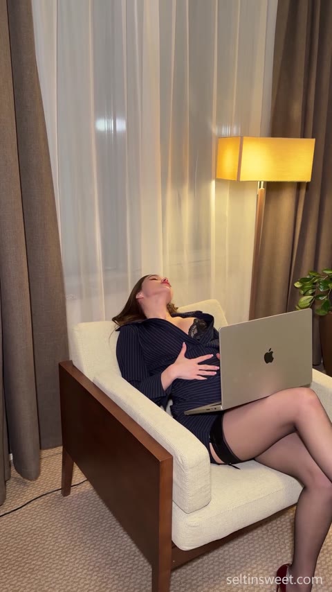Selti exclusive leaked nude post on ReelHub