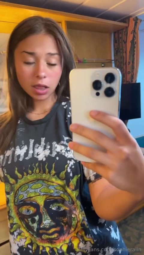 Sophieraiin exclusive leaked nude post on ReelHub