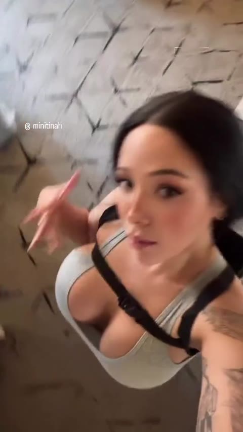 Tinahxplorez exclusive leaked nude post on ReelHub