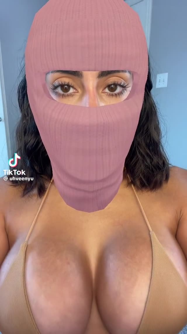 Uhveeny1 exclusive leaked nude post on ReelHub