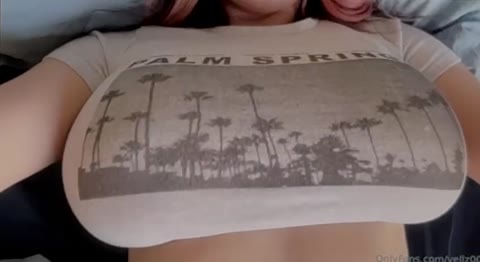 Yellz0 leaked nude content