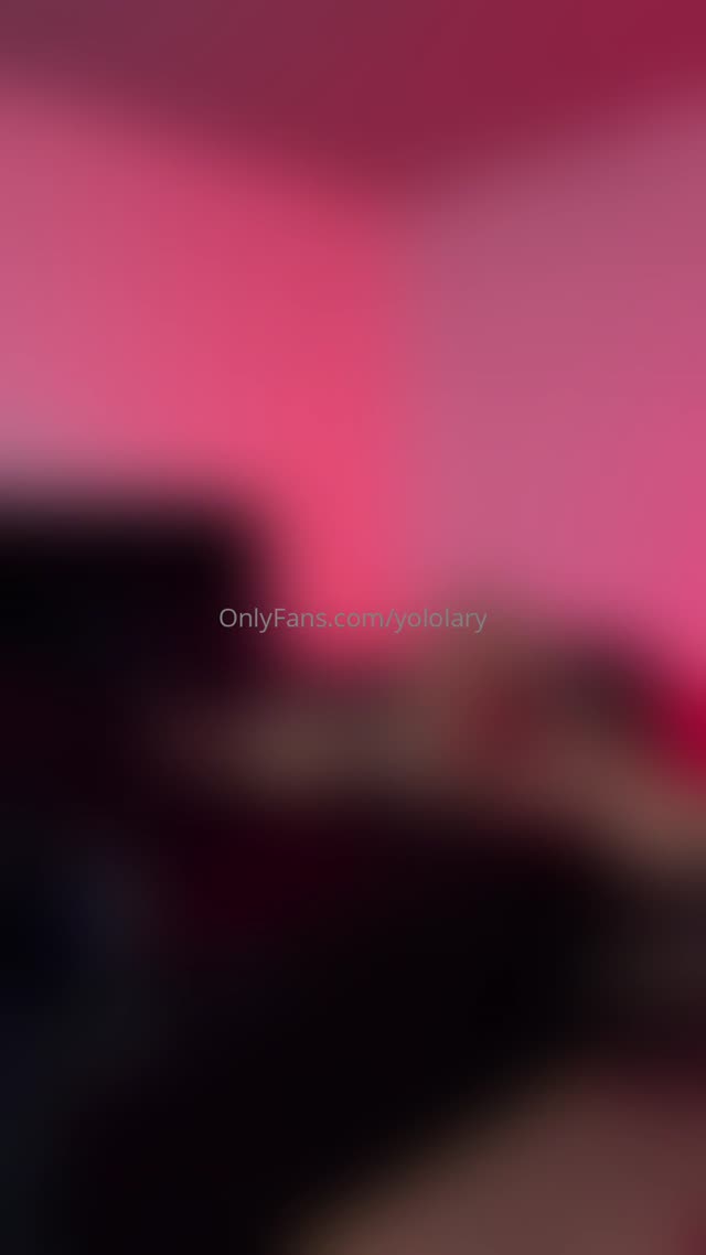 Yololaryy leaked nude content