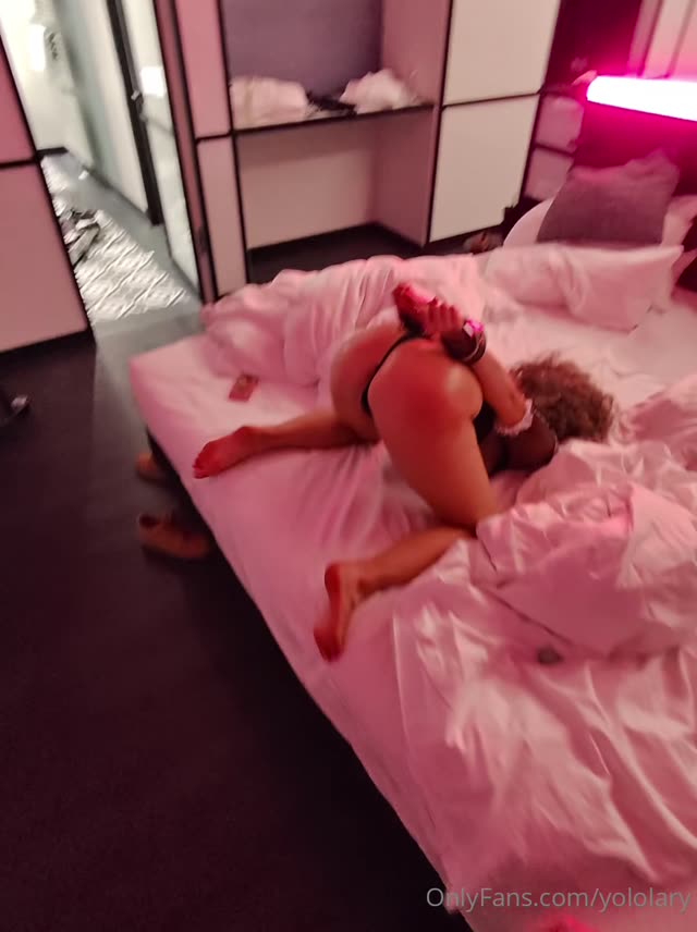 Yololaryy exclusive leaked nude post on ReelHub