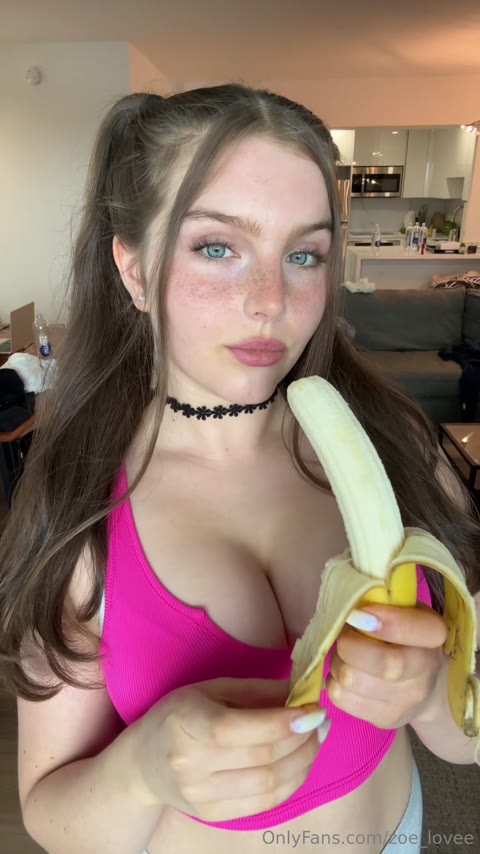 Zoealoneathome exclusive leaked nude post on ReelHub